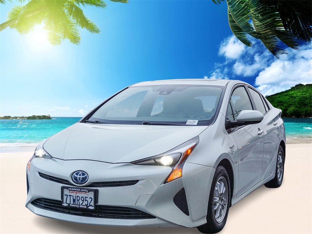 Used 2016 Toyota Prius Three image 3