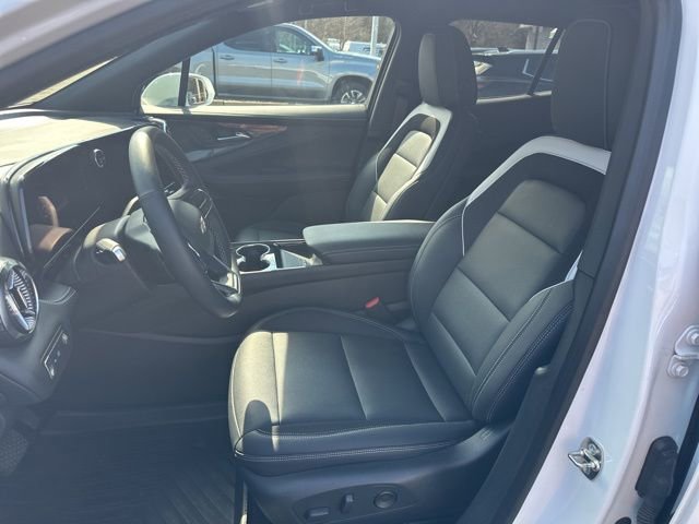 Used 2024 Chevrolet Blazer EV LT image 12