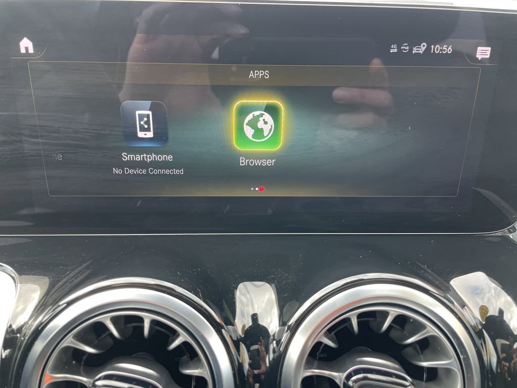 Used 2022 Mercedes-Benz GLB 250 4MATIC image 19