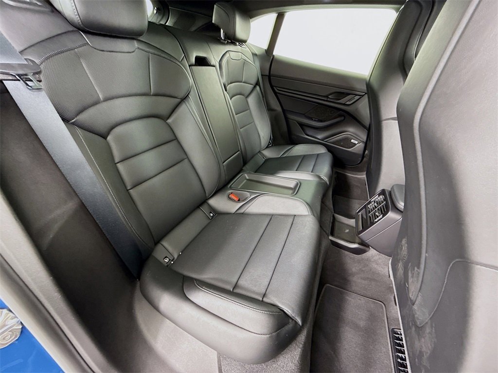 Used 2022 Porsche Taycan 4 Cross Turismo image 28