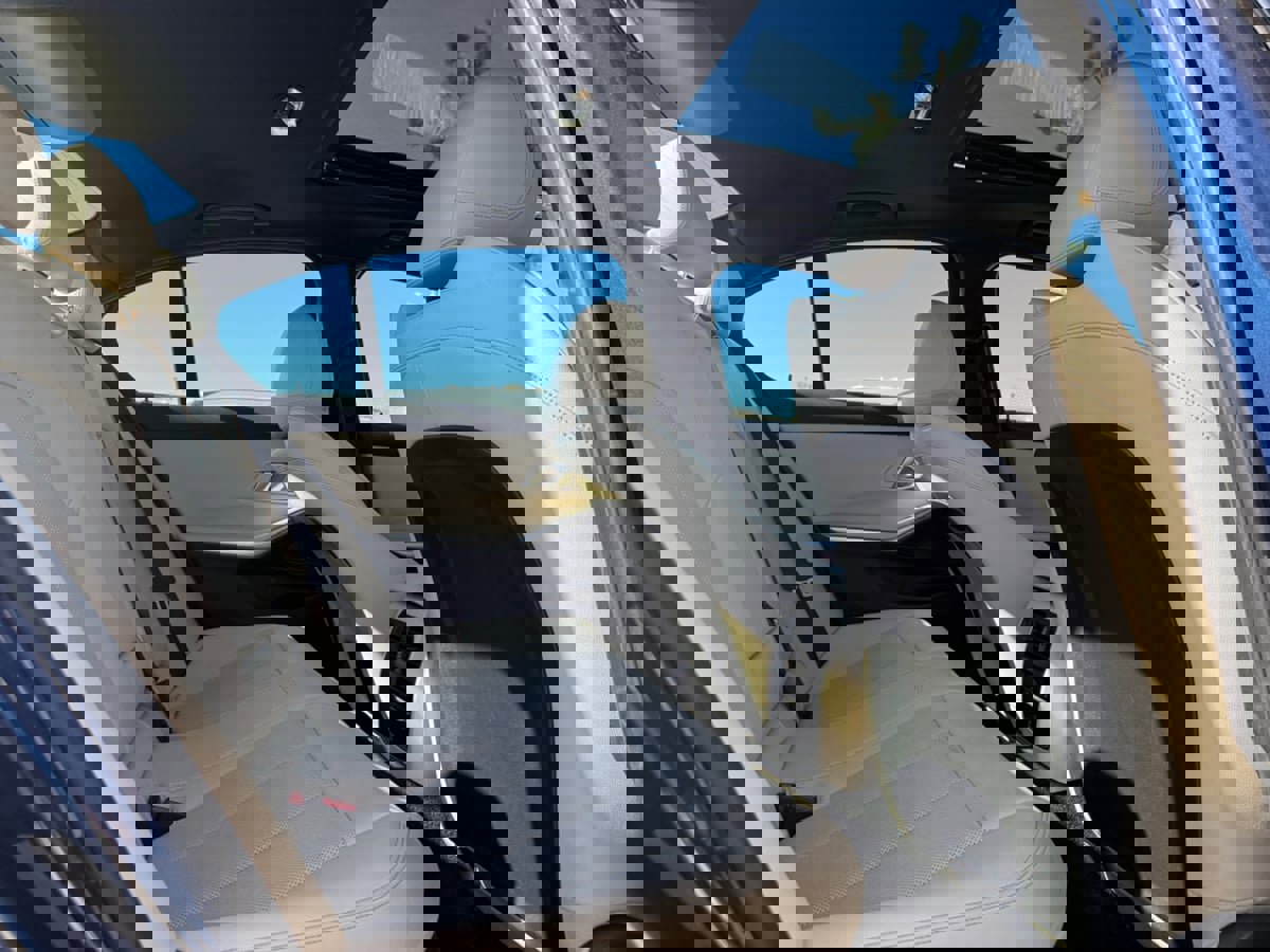 Used 2024 BMW 330i Sedan w/ Convenience Package image 18