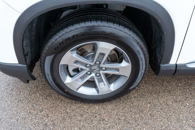 Used 2025 Honda Pilot EX-L image 11