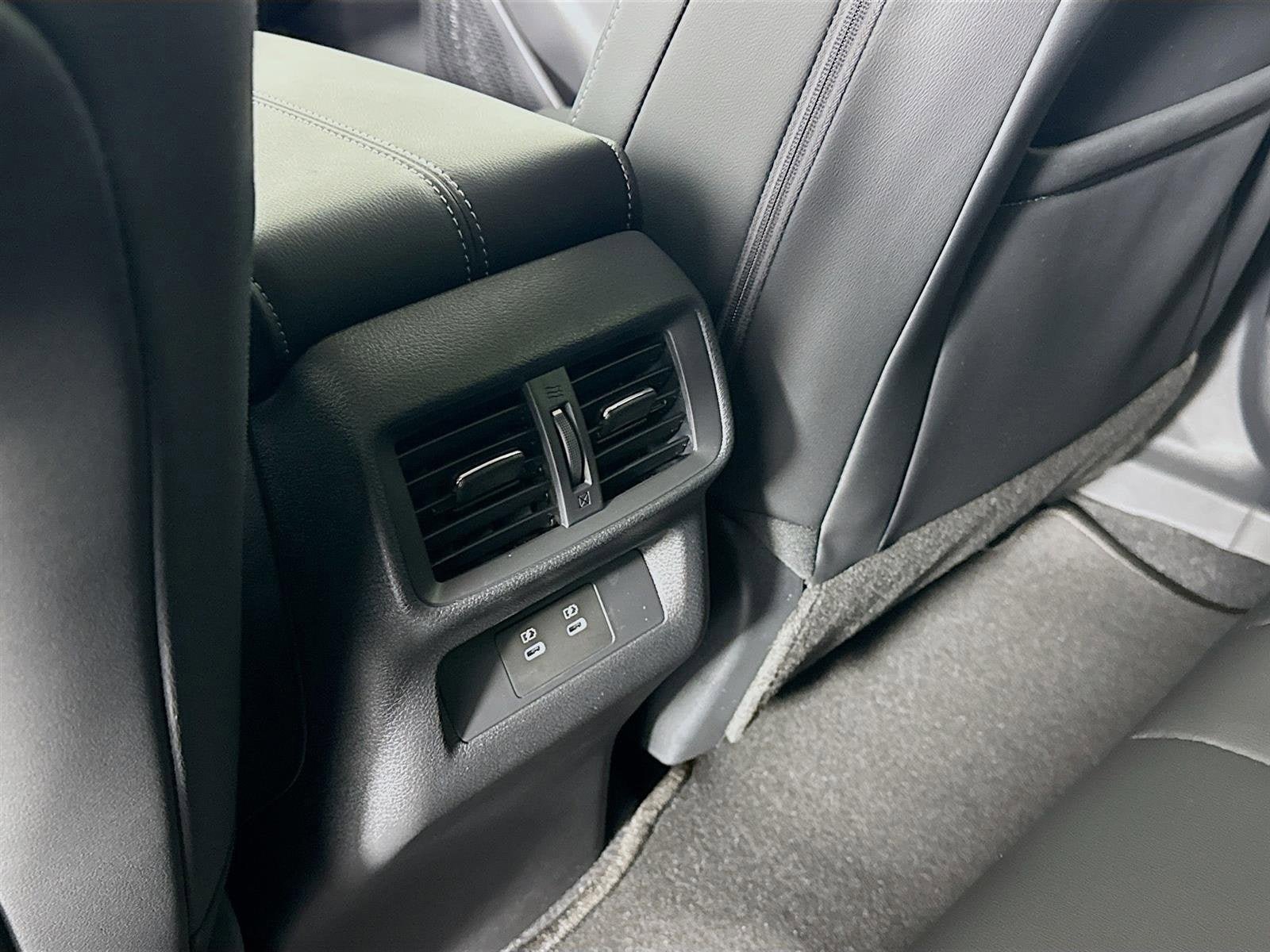 New 2026 Nissan Murano SV AWD/4WD image 23