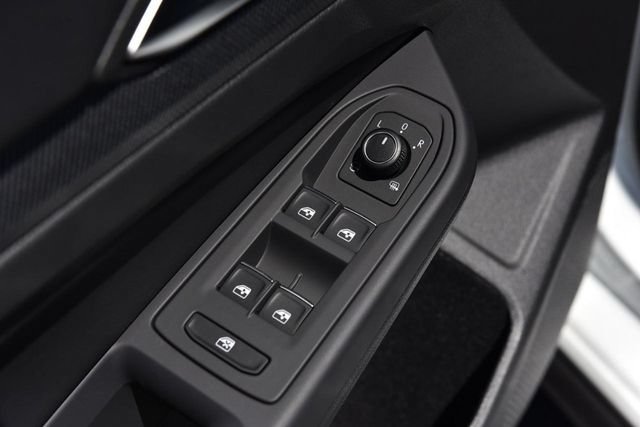 New 2026 Volkswagen GTI SE FWD image 8