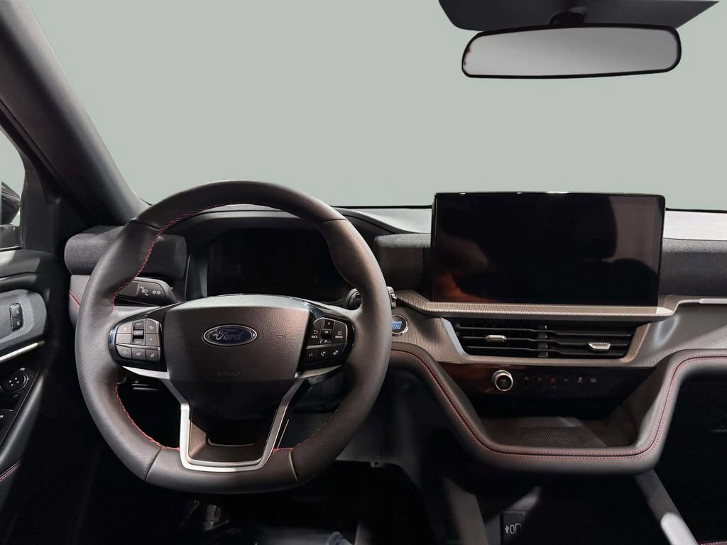 Used 2026 Ford Explorer ST-Line w/ ST-Line Street Pack AWD/4WD image 18