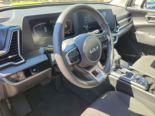 Used 2023 Kia Sportage LX image 18