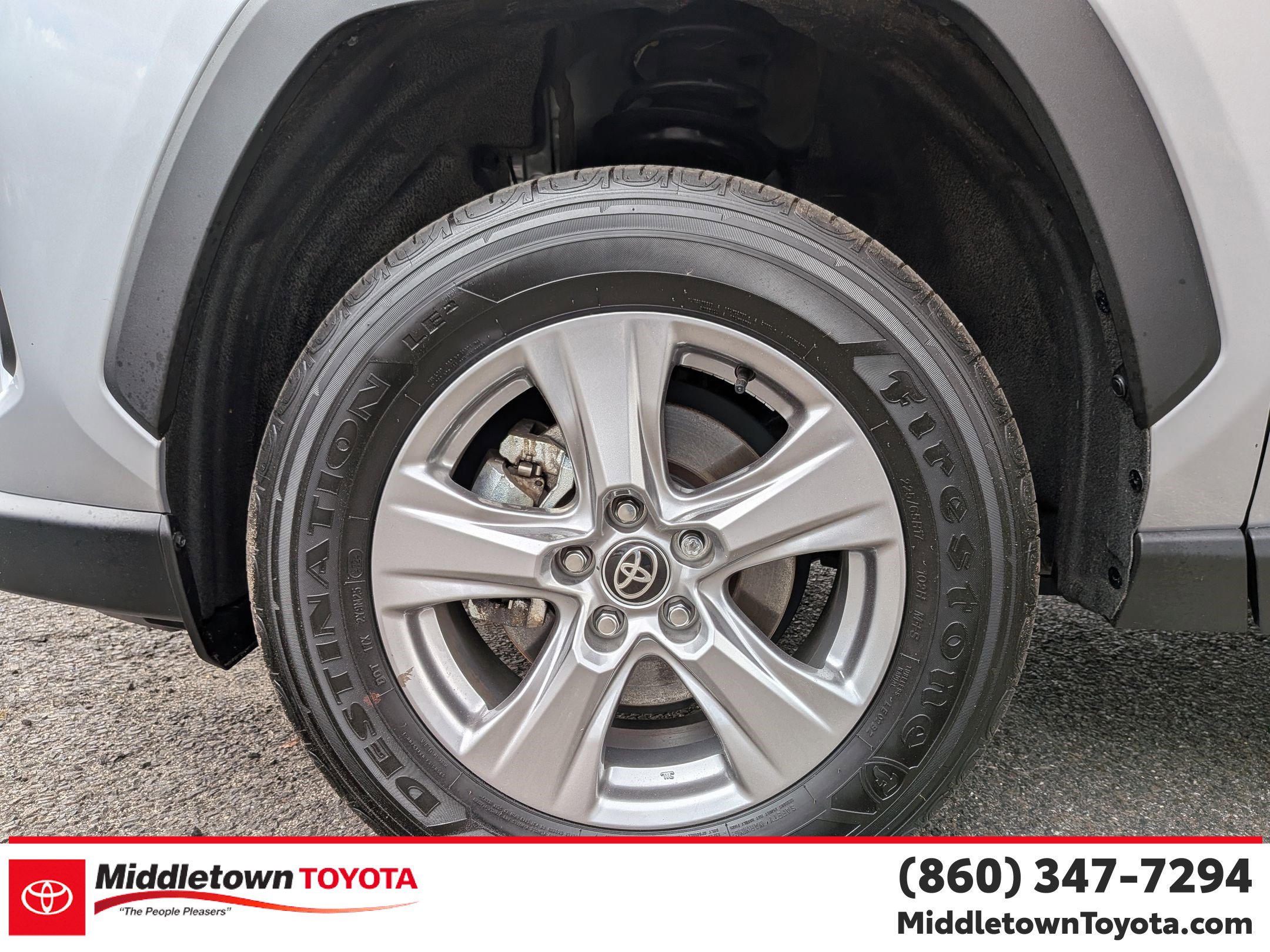 Certified 2025 Toyota RAV4 XLE AWD/4WD image 9