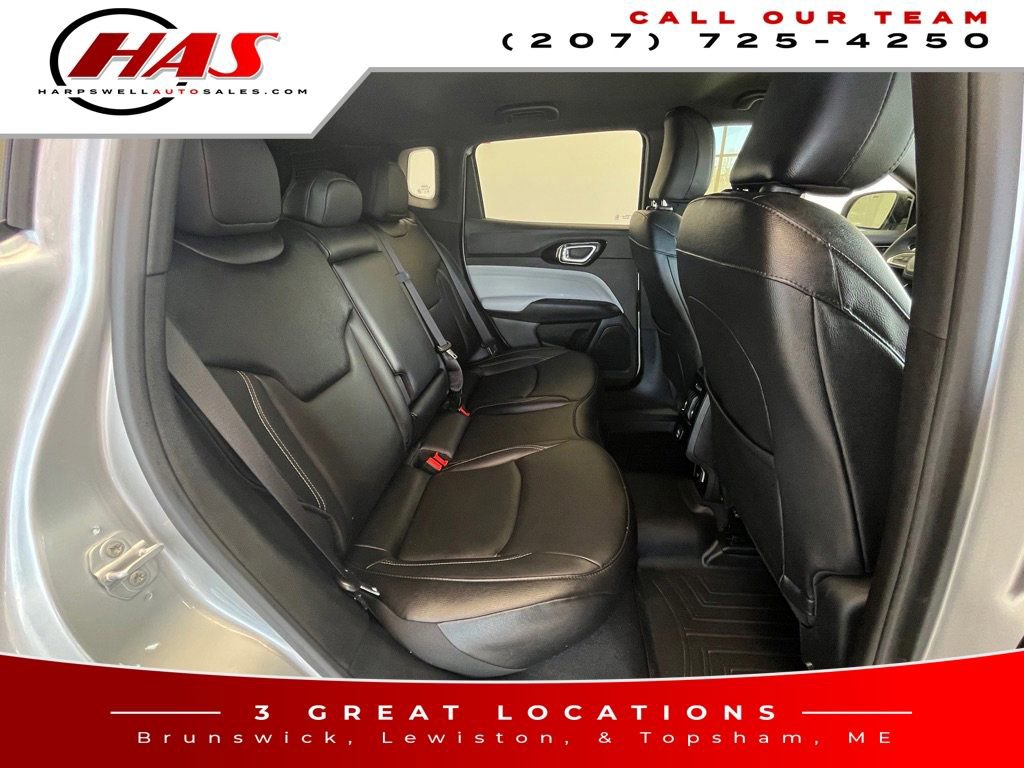 Used 2025 Jeep Compass Limited image 12