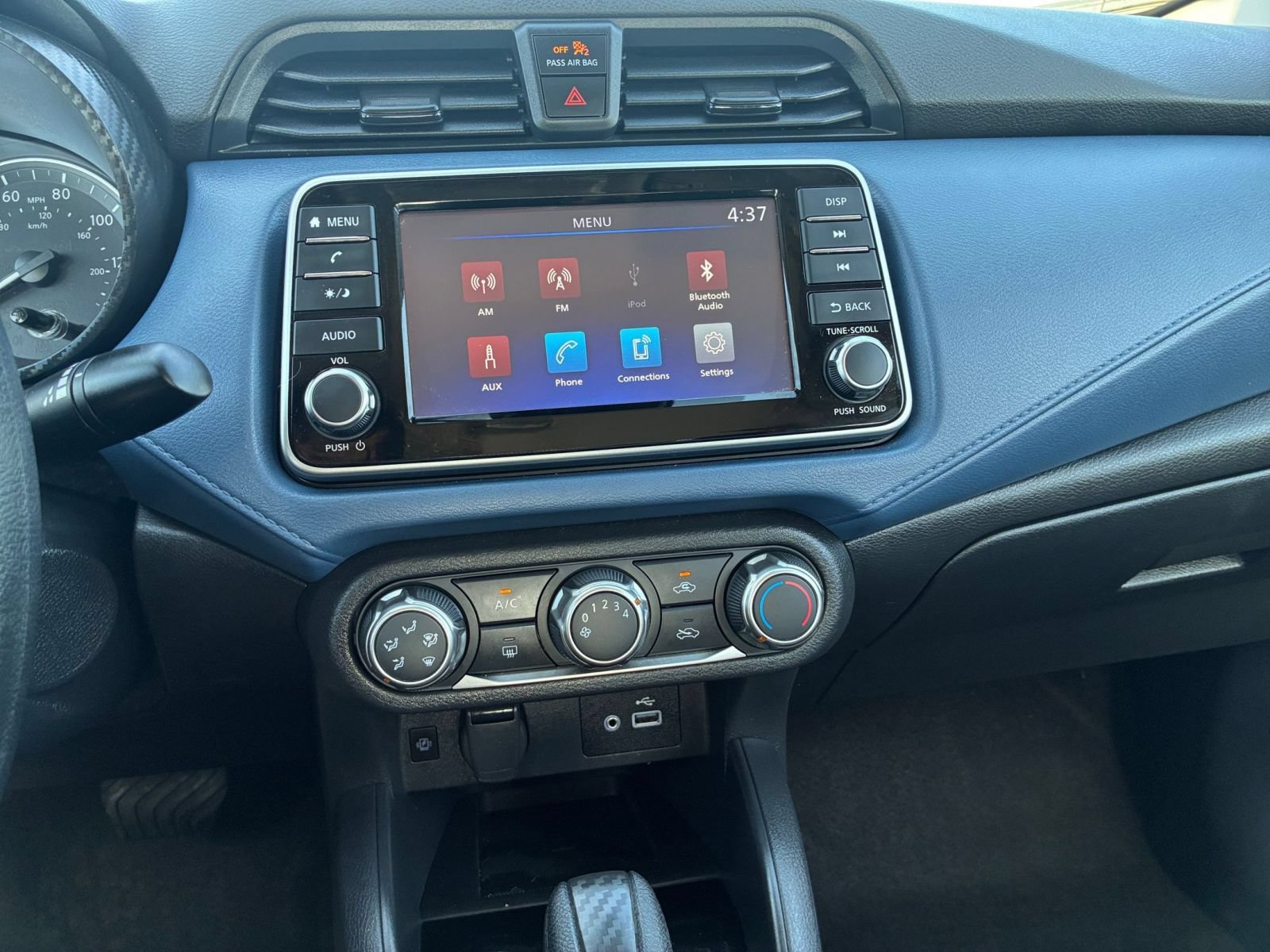 Used 2025 Nissan Versa SV FWD image 16