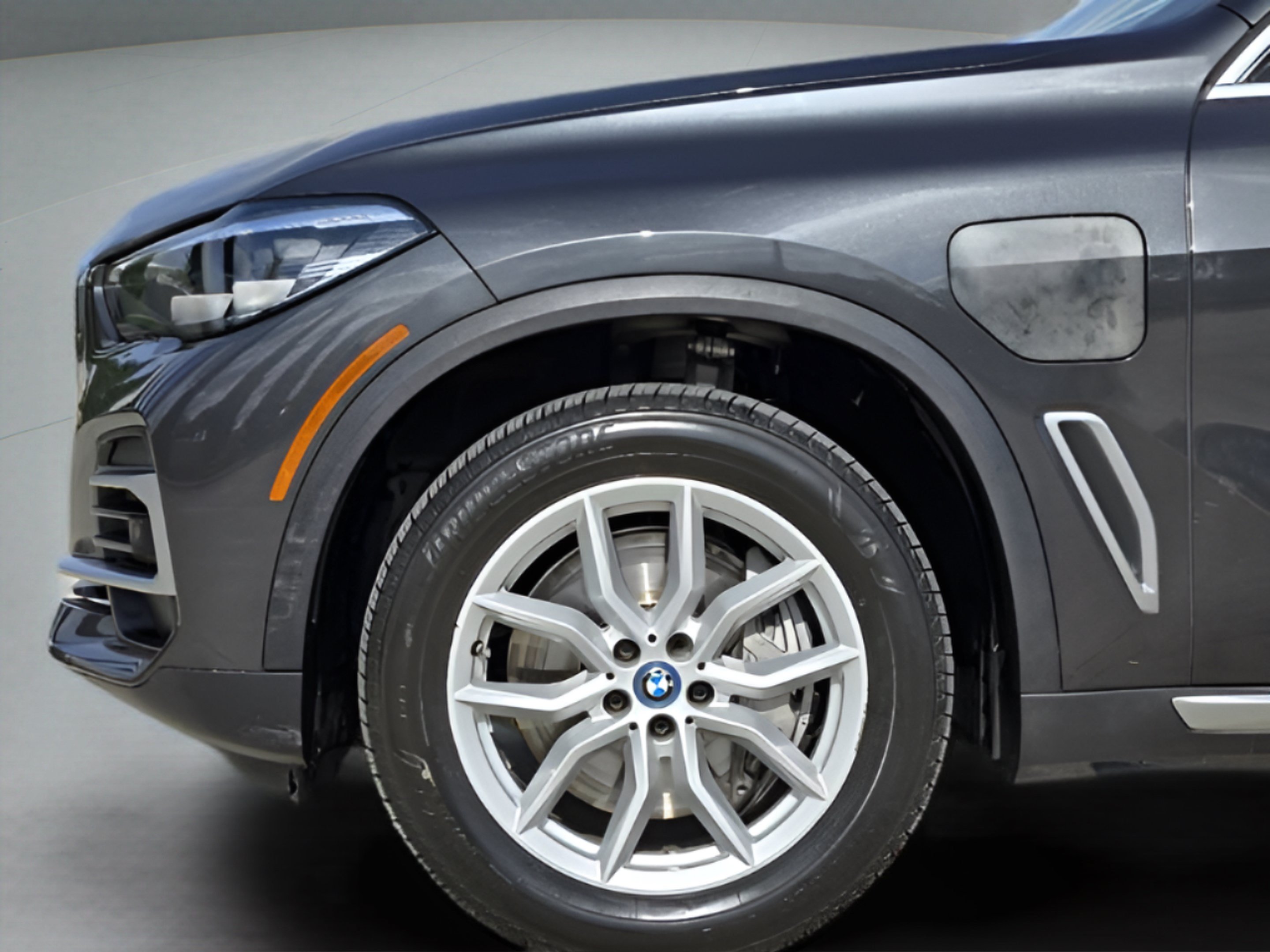 Used 2023 BMW X5 xDrive45e AWD/4WD image 37