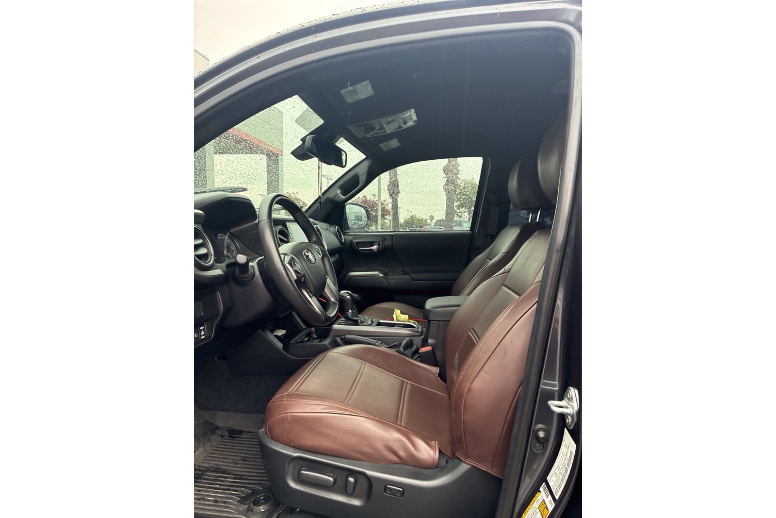 Certified 2022 Toyota Tacoma TRD Off-Road w/ Technology Package AWD/4WD image 7