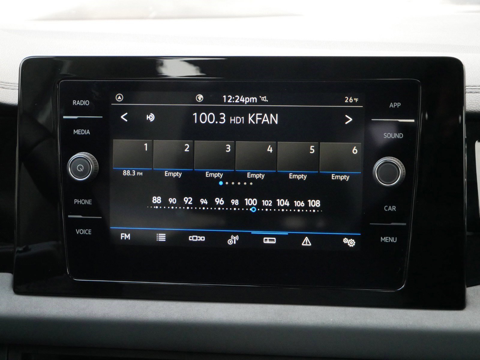 New 2025 Volkswagen Jetta SE image 7