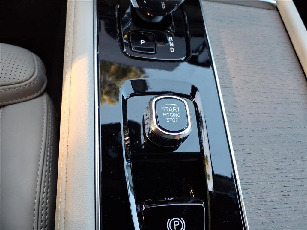New 2026 Volvo XC90 B6 Ultra image 21