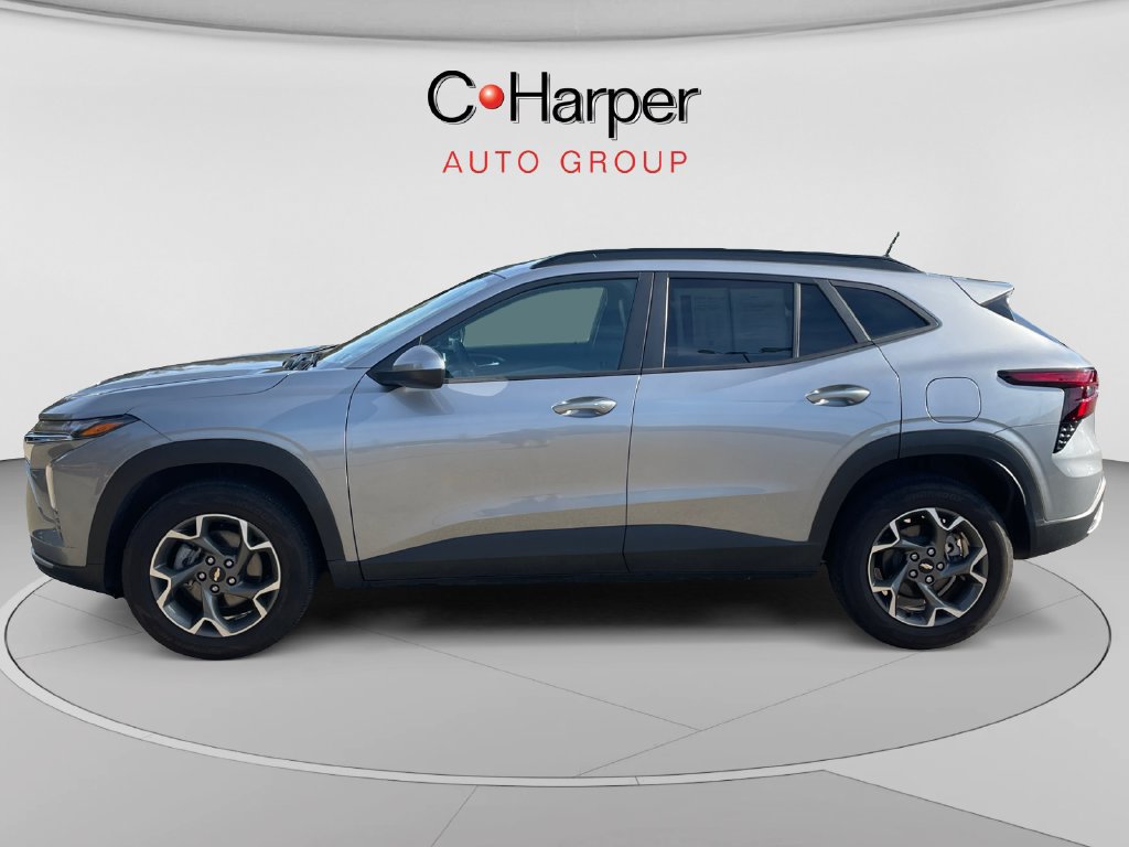 Used 2025 Chevrolet Trax LT w/ Driver Confidence Package FWD image 6