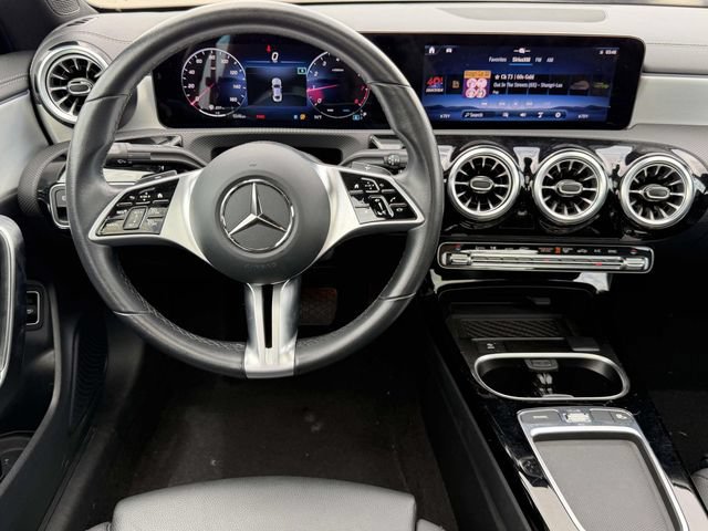 Used 2025 Mercedes-Benz CLA 250 image 19