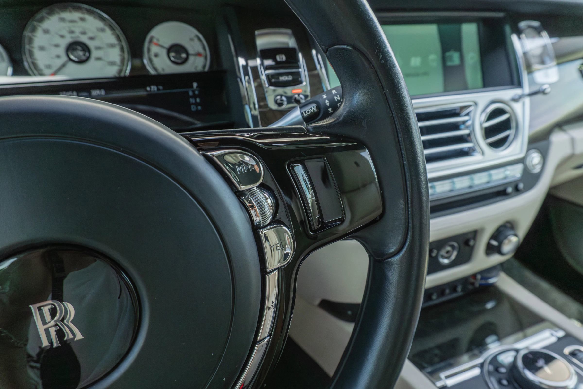 Used 2016 Rolls-Royce Wraith RWD image 77