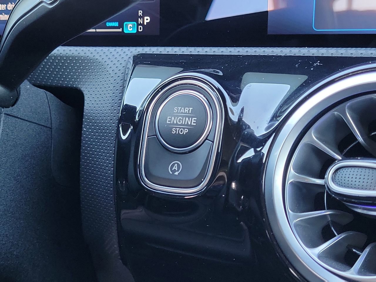 Certified 2025 Mercedes-Benz CLA 250 image 17