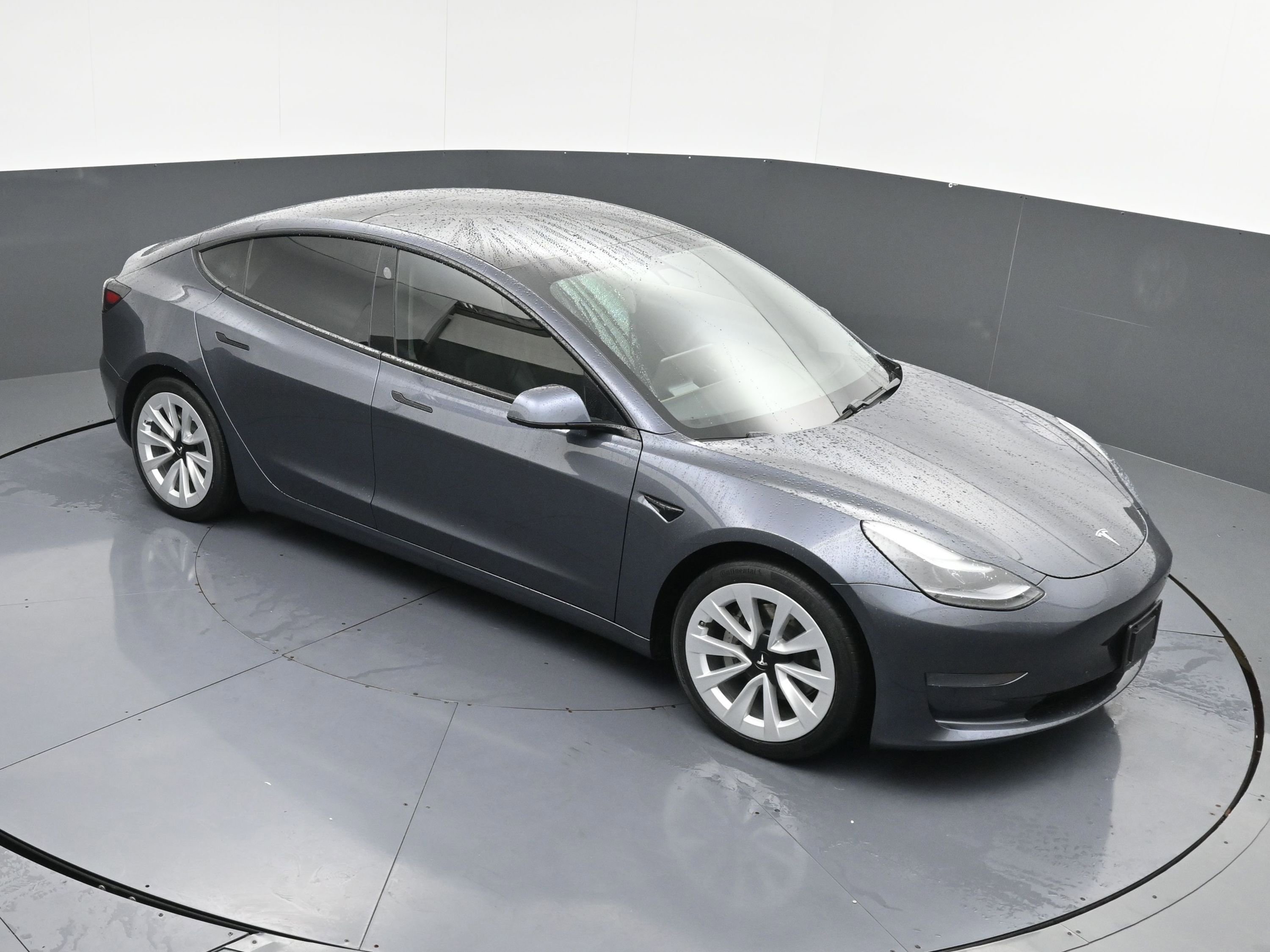 Used 2021 Tesla Model 3 Standard Range Plus image 31