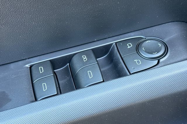 New 2026 GMC Canyon Elevation w/ Convenience Package image 12