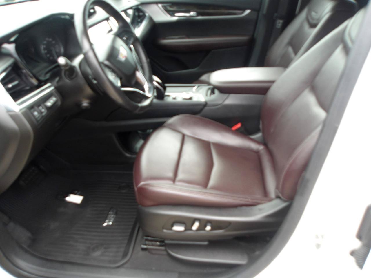 Used 2021 Cadillac XT6 Premium Luxury FWD image 19