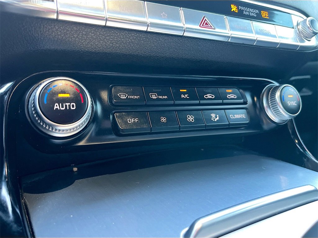 Used 2023 Kia Stinger GT2 image 16