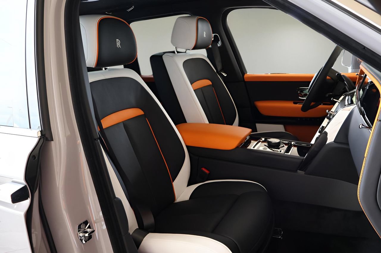 New 2026 Rolls-Royce Cullinan AWD/4WD image 25