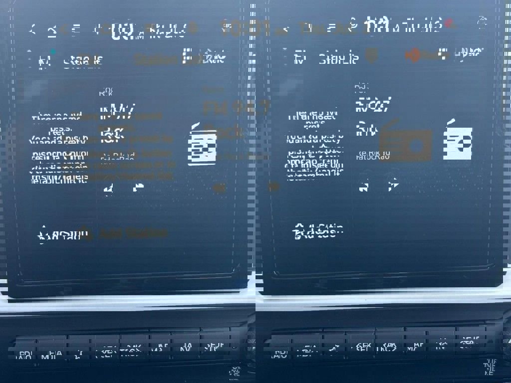 Certified 2025 Hyundai Venue Limited image 8