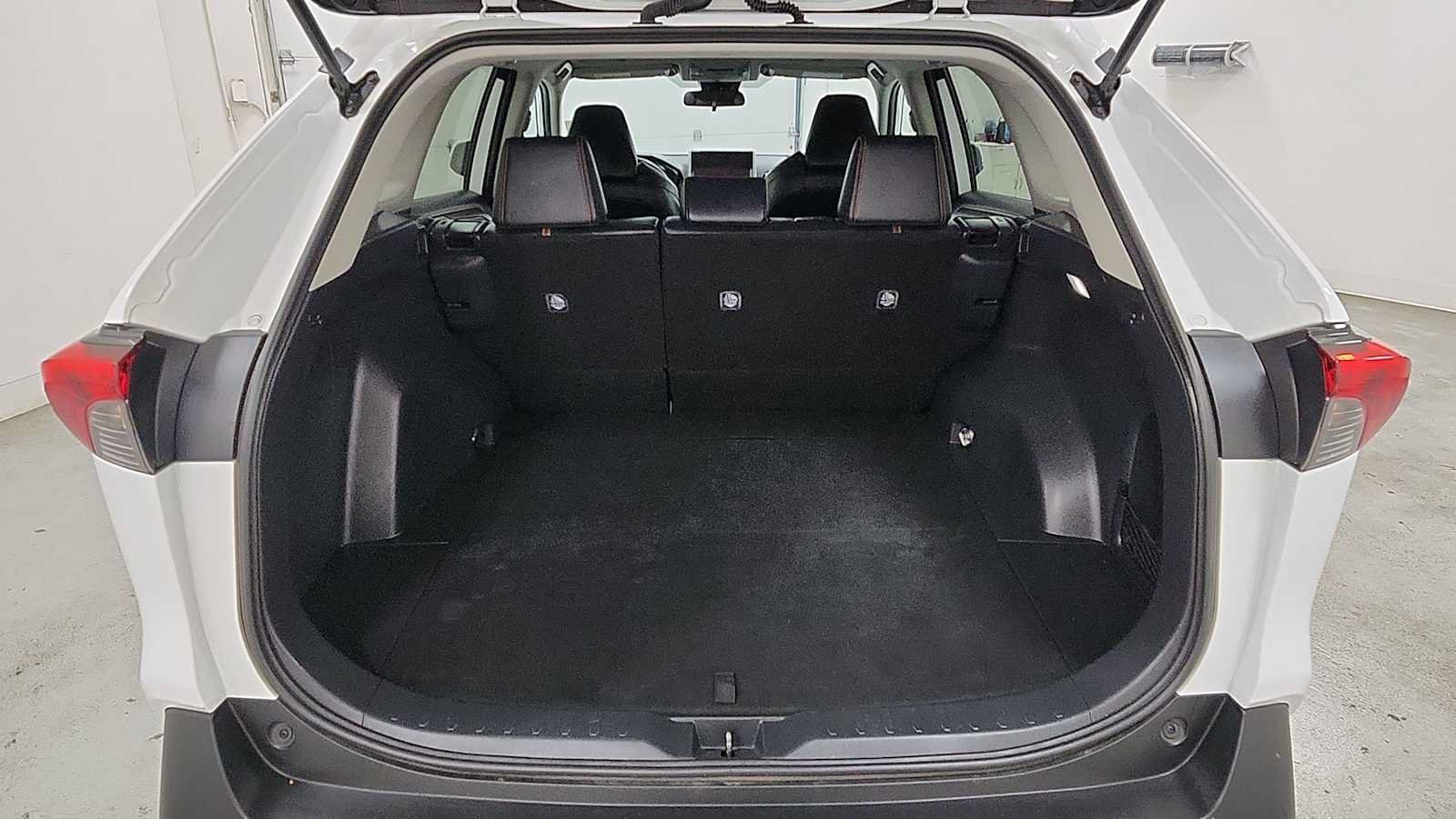 Used 2024 Toyota RAV4 Adventure AWD/4WD image 27