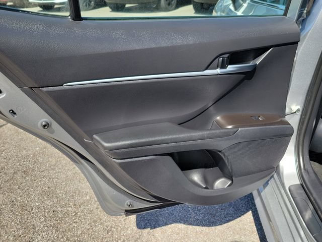 Used 2023 Toyota Camry SE FWD image 31