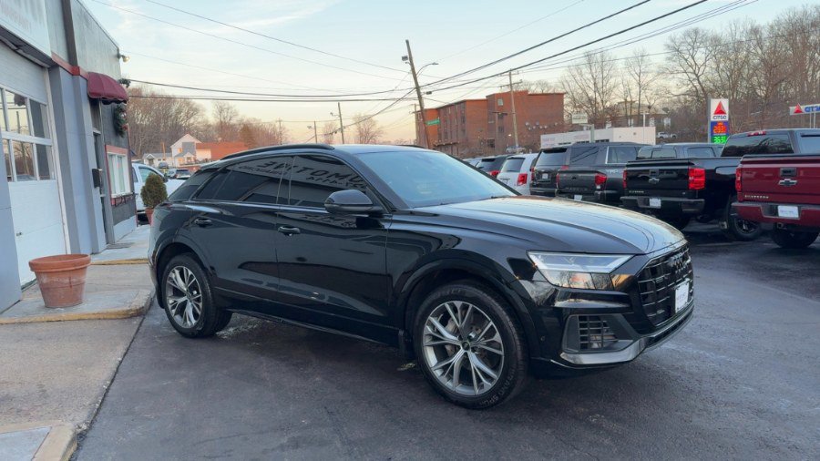 Used 2021 Audi Q8 Premium w/ Black Optic Package image 4