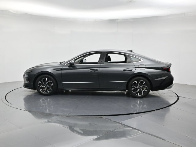 Used 2025 Hyundai Sonata SEL FWD image 7