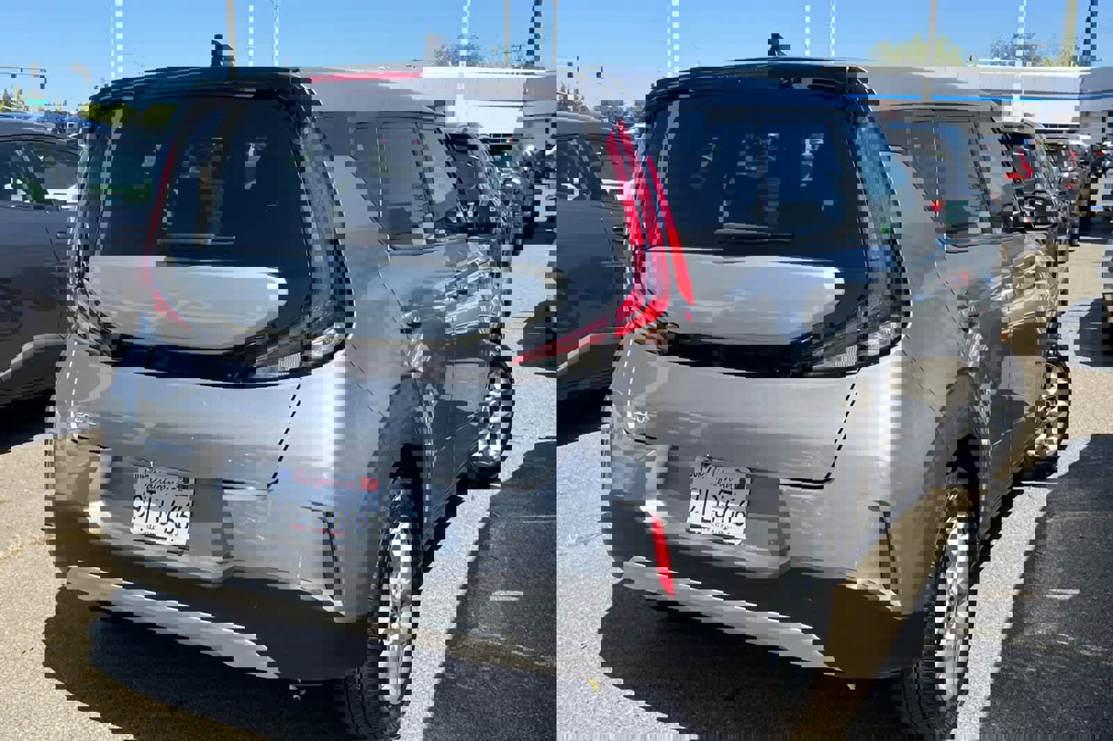 Used 2023 Kia Soul LX w/ LX Technology Package image 4