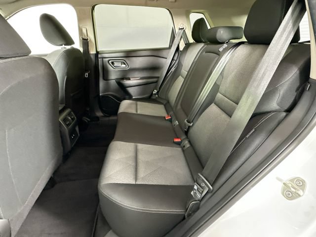 Used 2024 Nissan Rogue SV AWD/4WD image 23