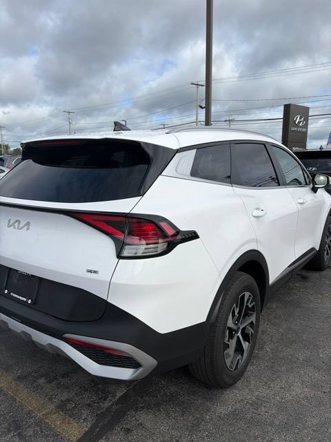 Used 2023 Kia Sportage EX AWD/4WD image 9
