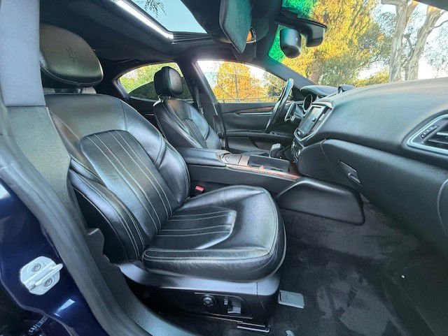 Used 2015 Maserati Ghibli RWD image 8