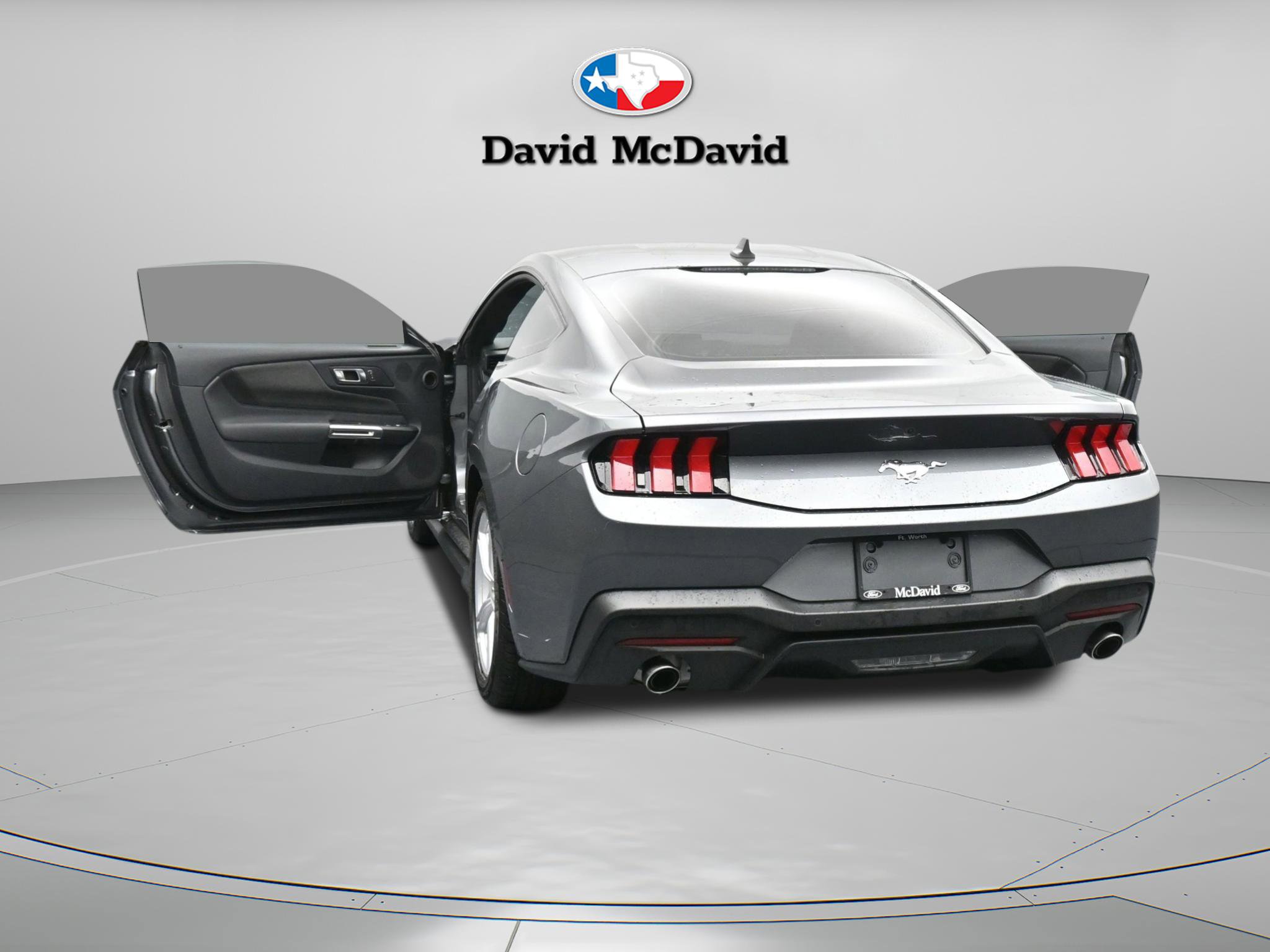 Used 2025 Ford Mustang EcoBoost image 13
