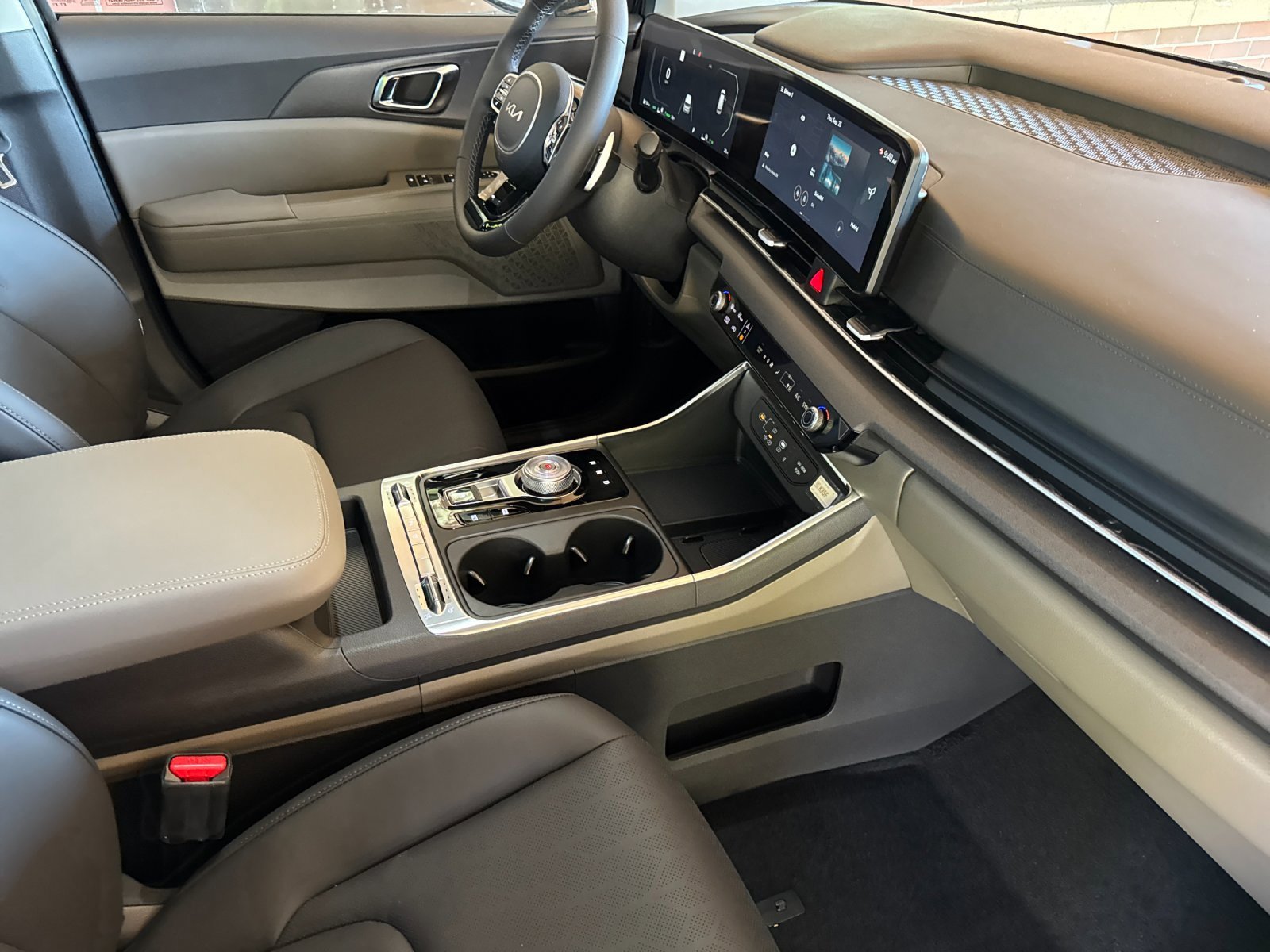New 2026 Kia Carnival SX image 17