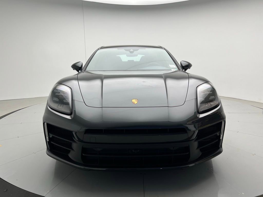 Used 2025 Porsche Panamera image 25
