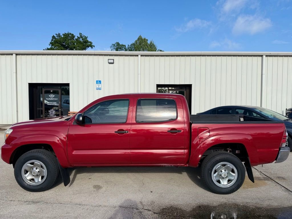 Used 2015 Toyota Tacoma PreRunner w/ SR5 Package RWD image 2