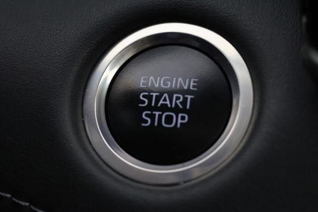 Used 2024 Toyota Highlander XLE AWD/4WD image 18