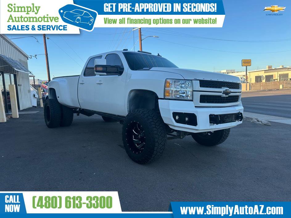 Used 2008 Chevrolet Silverado 3500 LTZ image 2