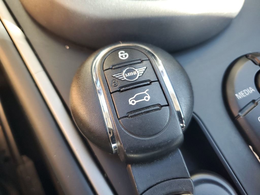 Used 2023 MINI Cooper Countryman S w/ Signature Upholstery Package image 39