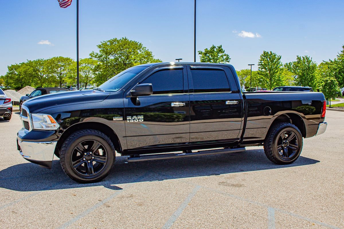 Used 2018 RAM 1500 Classic SLT AWD/4WD image 4