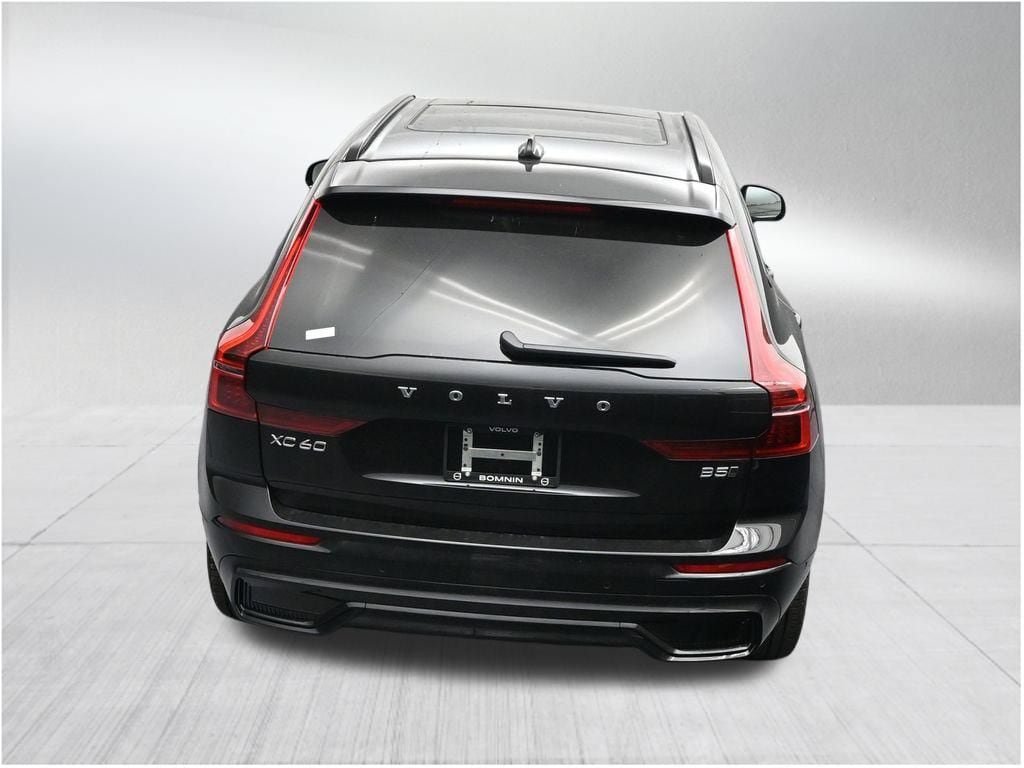 New 2026 Volvo XC60 B5 Plus AWD/4WD image 16