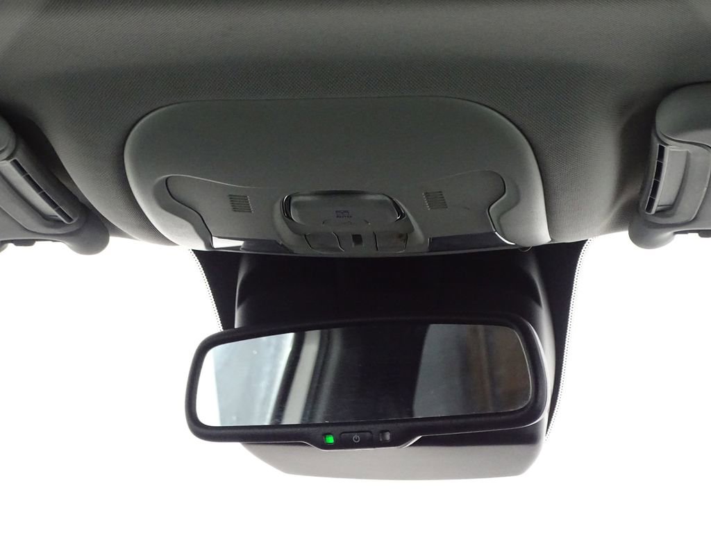 Used 2018 Jeep Renegade Limited image 28