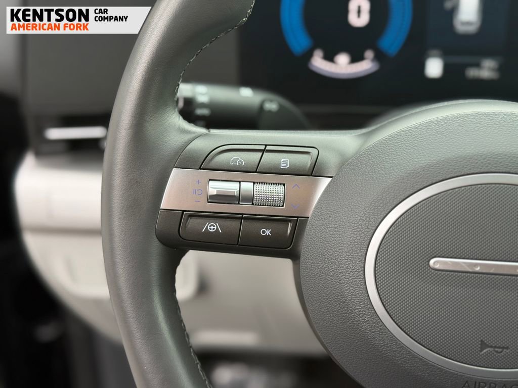 Used 2025 Hyundai Kona SEL image 21