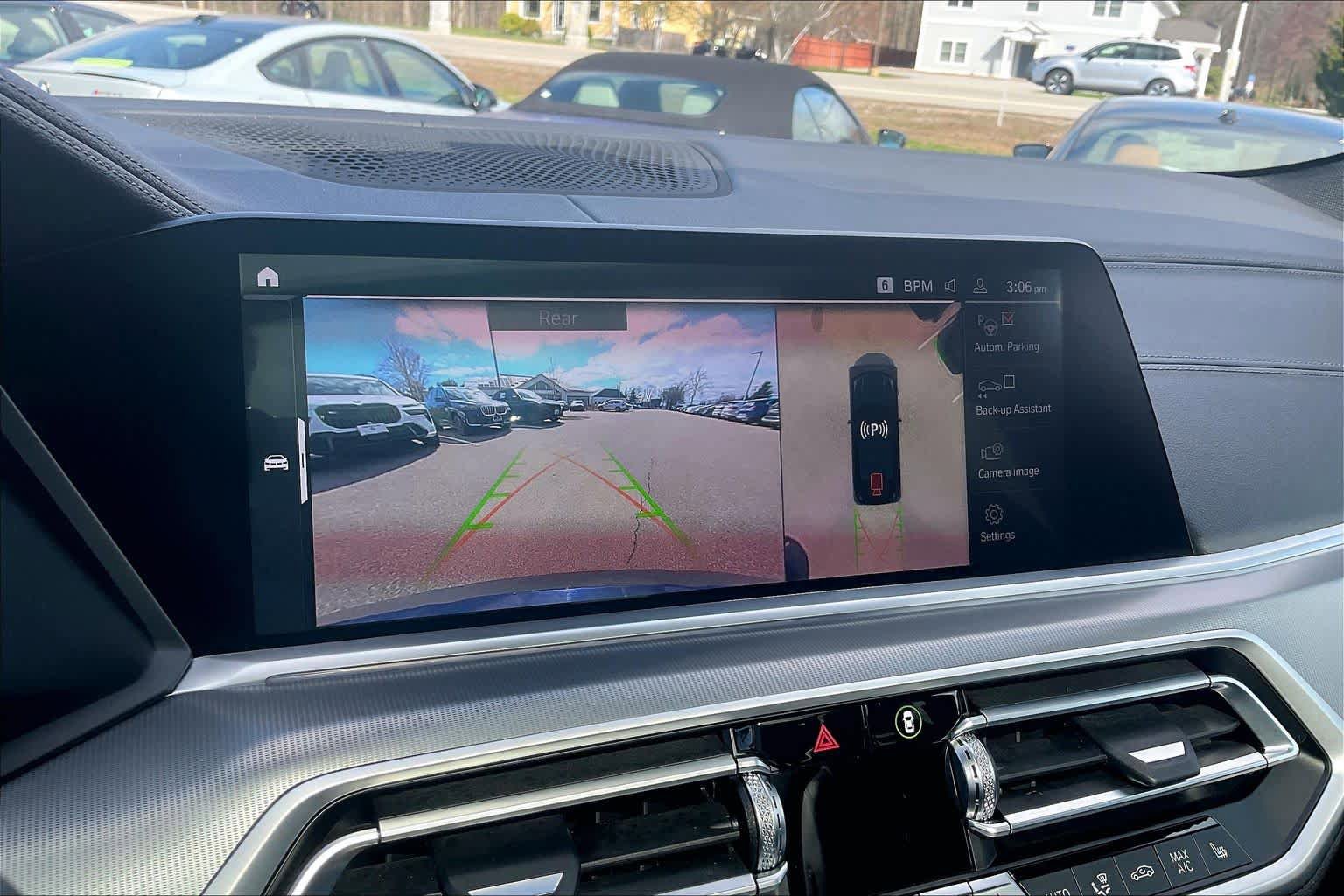 Certified 2022 BMW X6 xDrive40i w/ M Sport Package AWD/4WD image 28