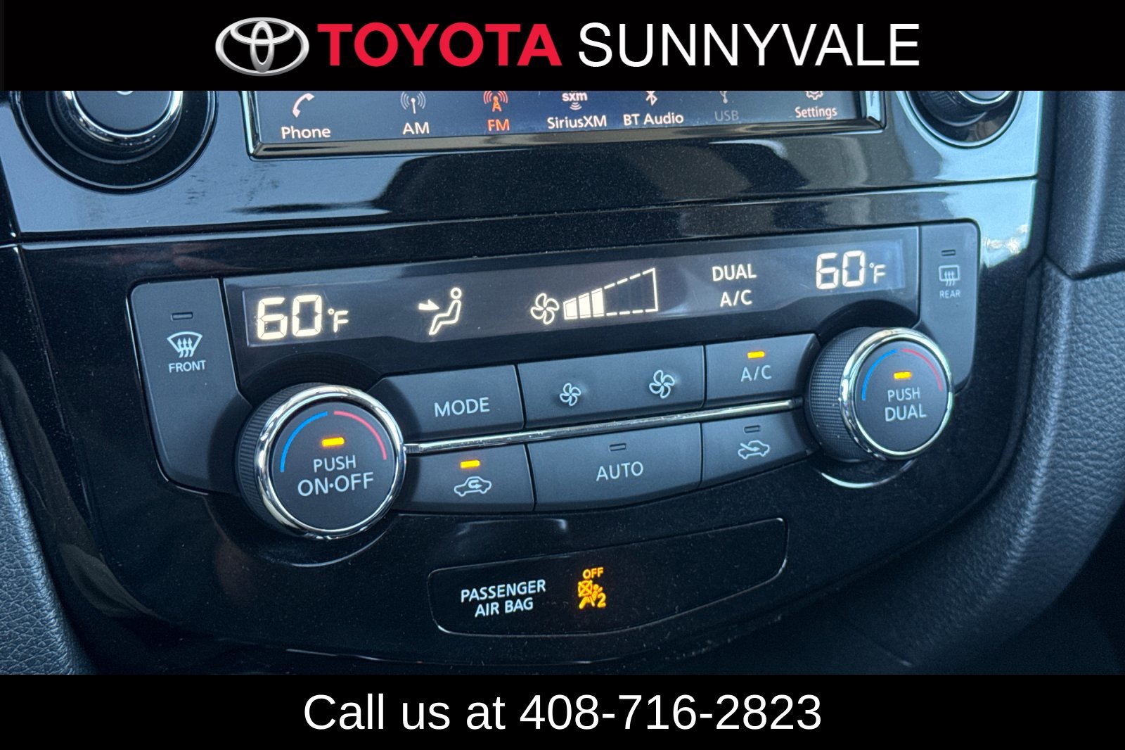Used 2018 Nissan Rogue SV w/ Premium Package FWD image 24