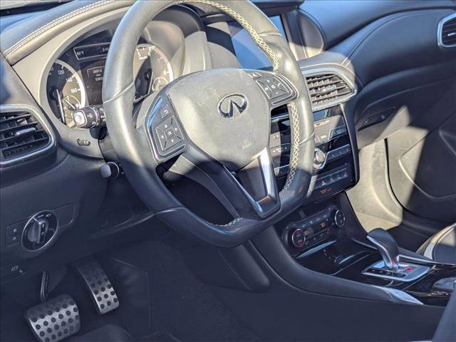Used 2018 INFINITI QX30 Sport w/ Sport Leather Package image 9