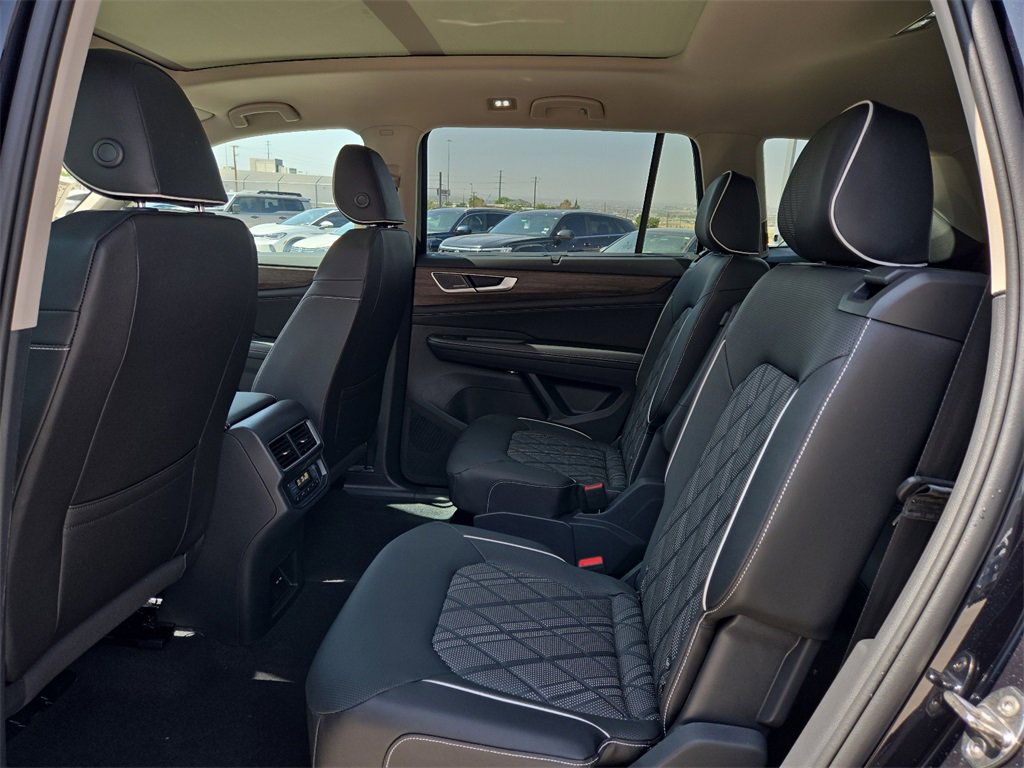 New 2025 Volkswagen Atlas SEL Premium R-Line image 15